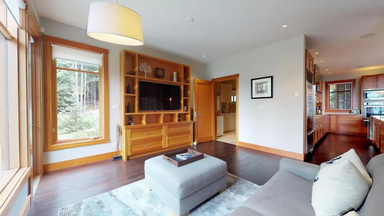 Kadenwood 2939 | Luxury Ski Chalet W/ Hot Tub, Media Room, Steam Room, Stunning Views Whistler 0*,  Canada